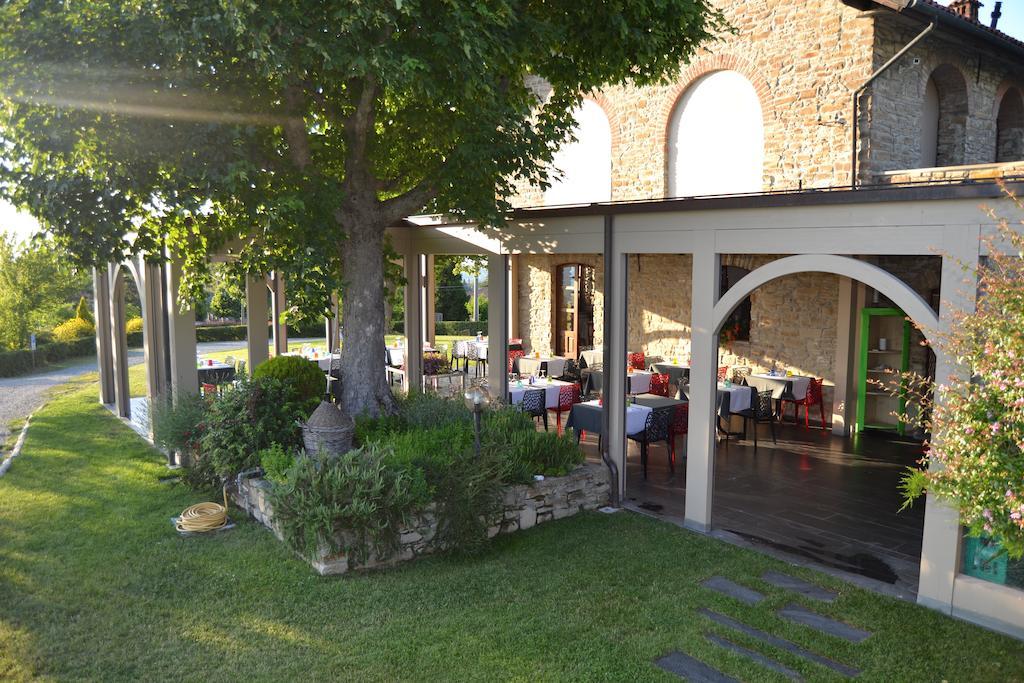 Relais Borgo Del Gallo Acqui Terme Exteriör bild