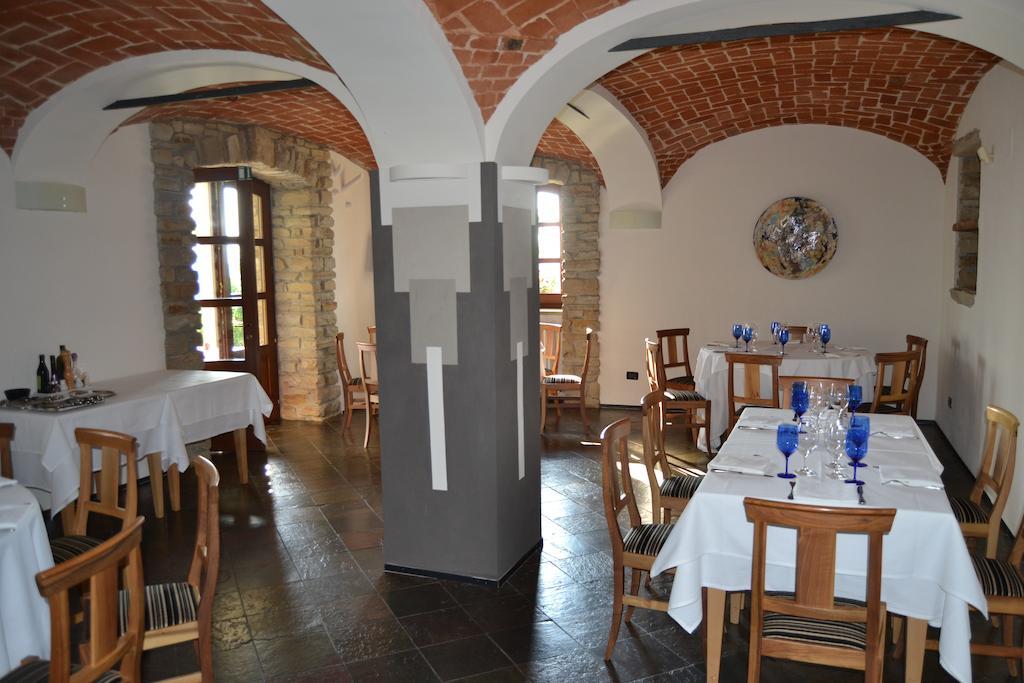 Relais Borgo Del Gallo Acqui Terme Exteriör bild