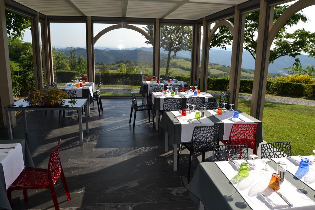 Relais Borgo Del Gallo Acqui Terme Exteriör bild