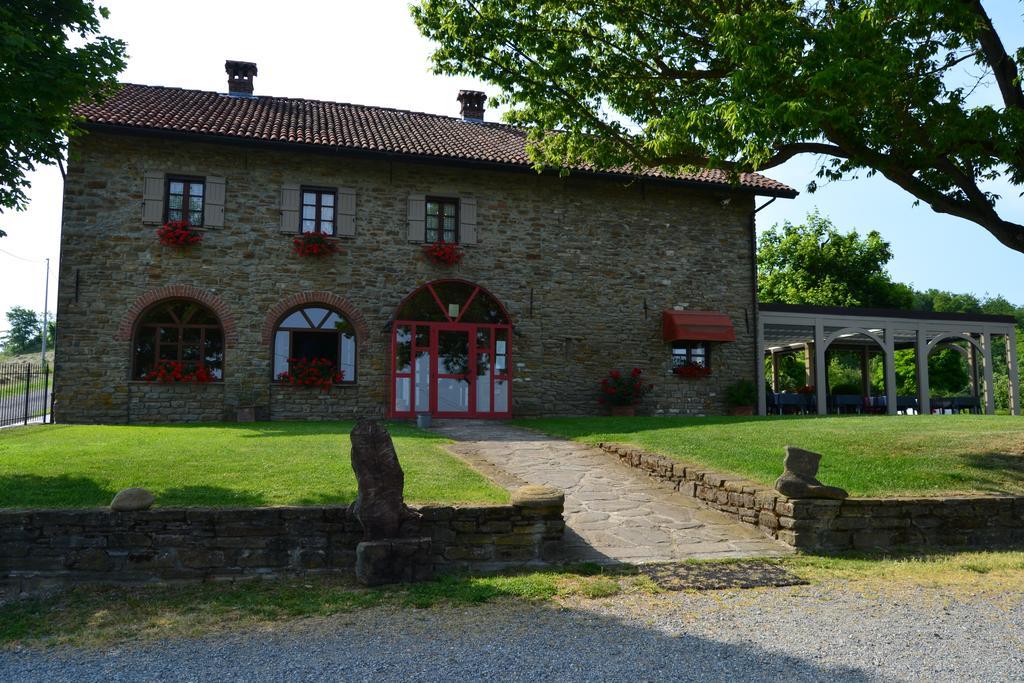 Relais Borgo Del Gallo Acqui Terme Exteriör bild